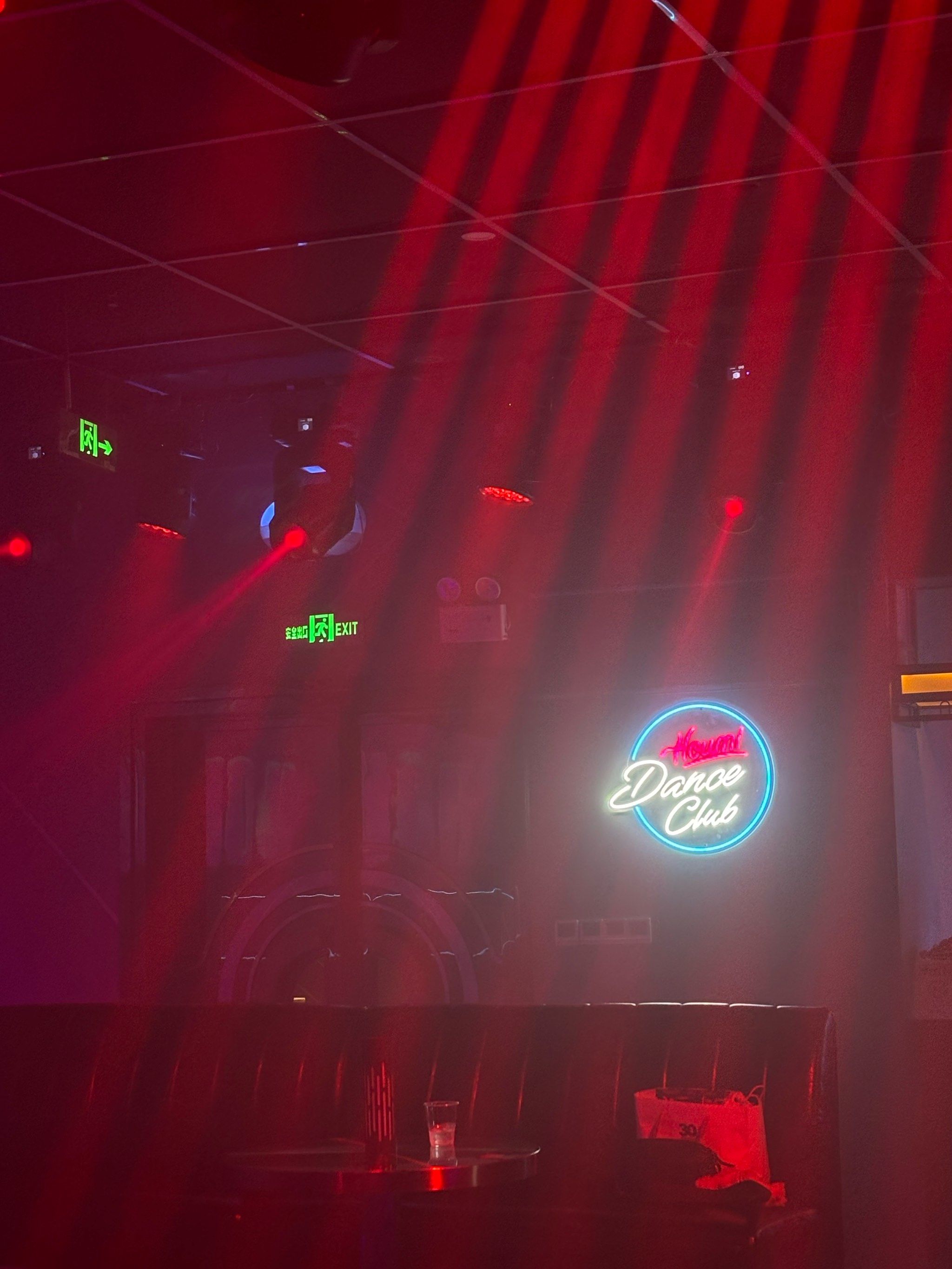 安顺商务KTV：时尚场所，实惠消费-西秀区ktv预定